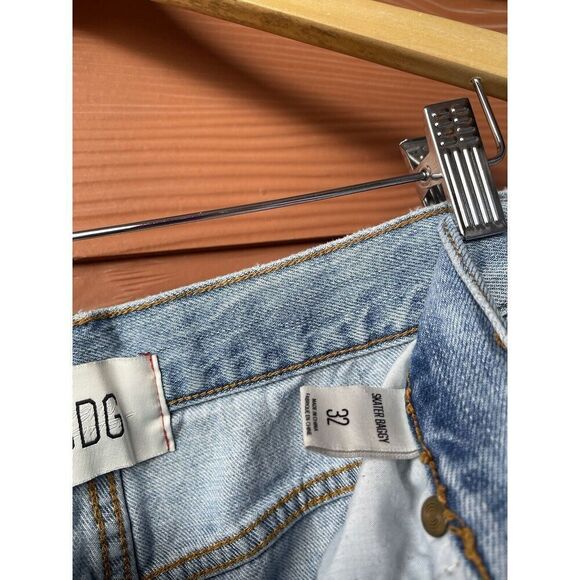 BDG UO Skater Baggy Jean Daisy Patch Wide Leg Mid Rise- Light Blue Size 32 - Picture 9 of 13